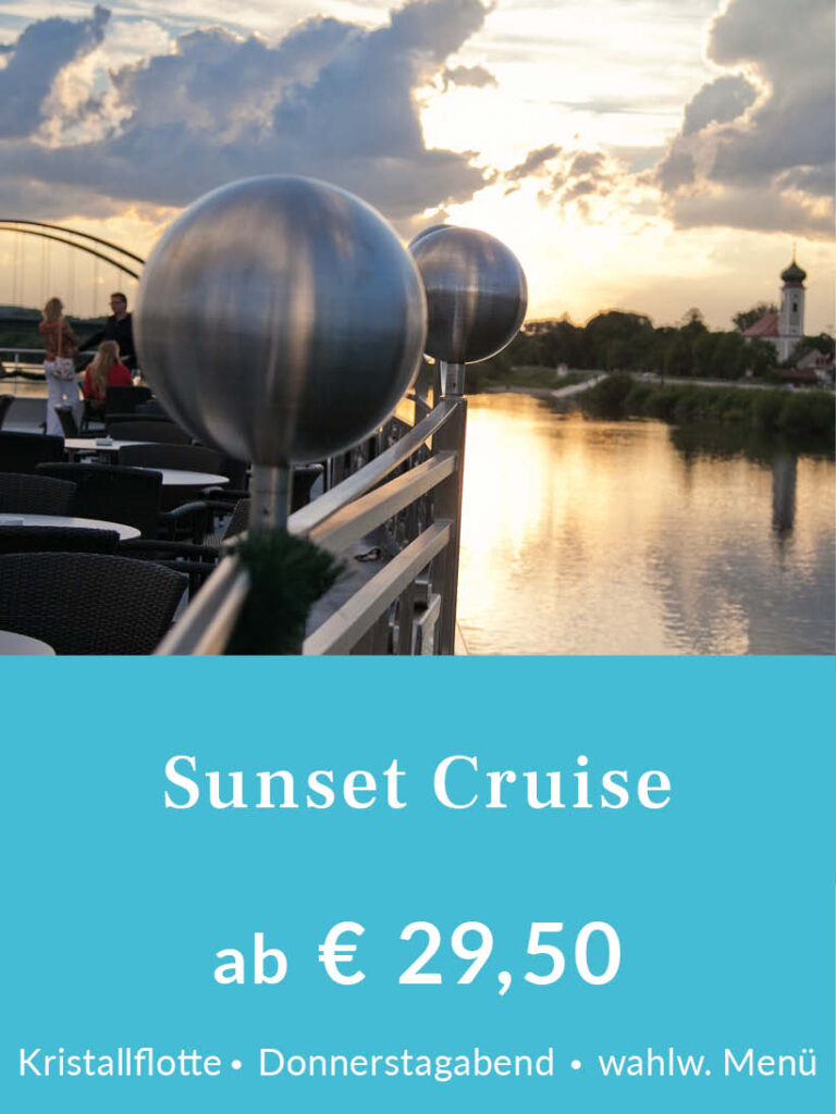 Sunset Cruise - Donnerstagabend im Sommer ab Regensburg mit einem Schiff der Regensburger Kristallflotte. Tickets ab 29 Euro pro Person. Menü hinzu buchbar. Für mehr Infos oder eine Buchung bitte hier klicken.